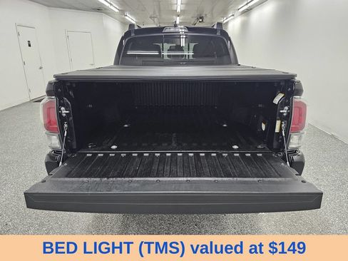 Used 2023 Toyota Tacoma TRD Sport AWD/4WD image 7