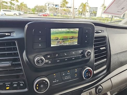 Used 2022 Ford Transit 350 Medium Roof image 23