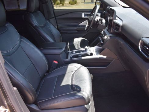 Used 2020 Ford Explorer ST w/ Premium Technology Package AWD/4WD image 15