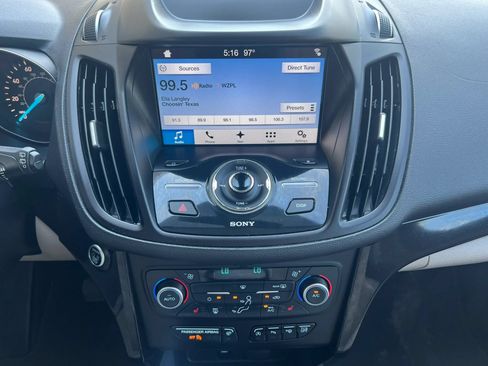 Used 2018 Ford Escape Titanium AWD/4WD image 22