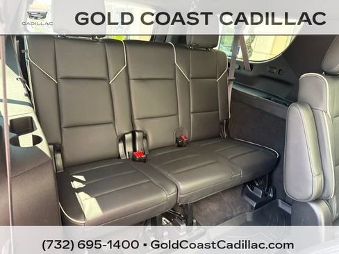 Used 2023 Cadillac Escalade ESV Premium Luxury AWD/4WD image 13