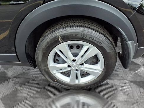 Used 2025 Nissan Kicks Play S FWD image 21