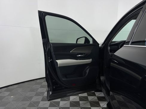 Used 2025 Toyota Grand Highlander FWD image 36