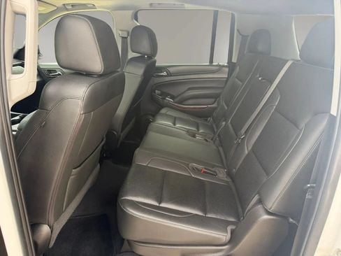 Used 2019 GMC Yukon XL SLT w/ Open Road Package RWD image 17