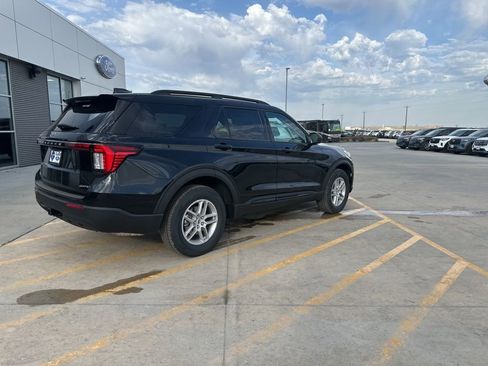 New 2026 Ford Explorer Active image 8