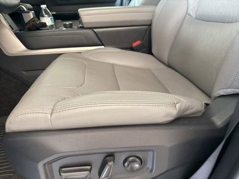 Used 2024 Toyota Sequoia Limited w/ Tow Technology Package AWD/4WD image 22