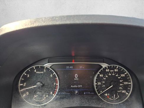 Used 2022 Nissan Altima 2.5 SV FWD image 9