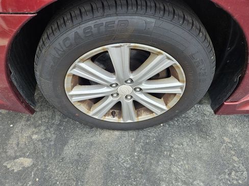 Used 2010 Subaru Legacy 2.5i Premium AWD/4WD image 20