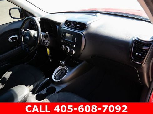Used 2016 Kia Soul + w/ Designer's Package FWD image 13