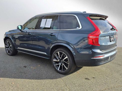 Certified 2023 Volvo XC90 B5 Plus w/ Protection Package Premier image 5