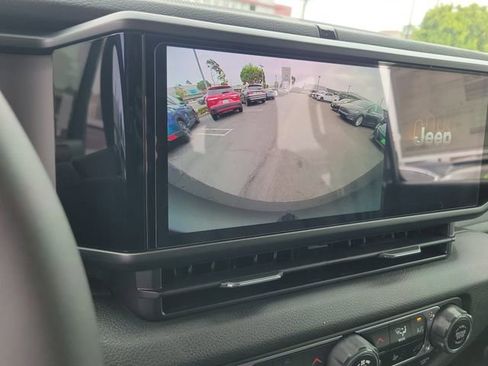 New 2024 Jeep Wrangler Unlimited image 25