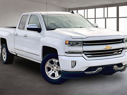 Used 2017 Chevrolet Silverado 1500 LTZ Z71 image 13