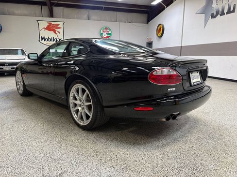 Used 2005 Jaguar XK8 Coupe RWD image 5