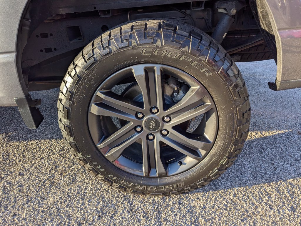 Used 2021 Ford F150 Lariat w/ Equipment Group 502A High AWD/4WD image 16