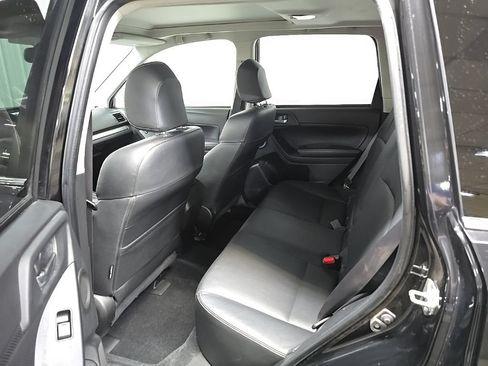 Used 2014 Subaru Forester 2.0XT Touring AWD/4WD image 27