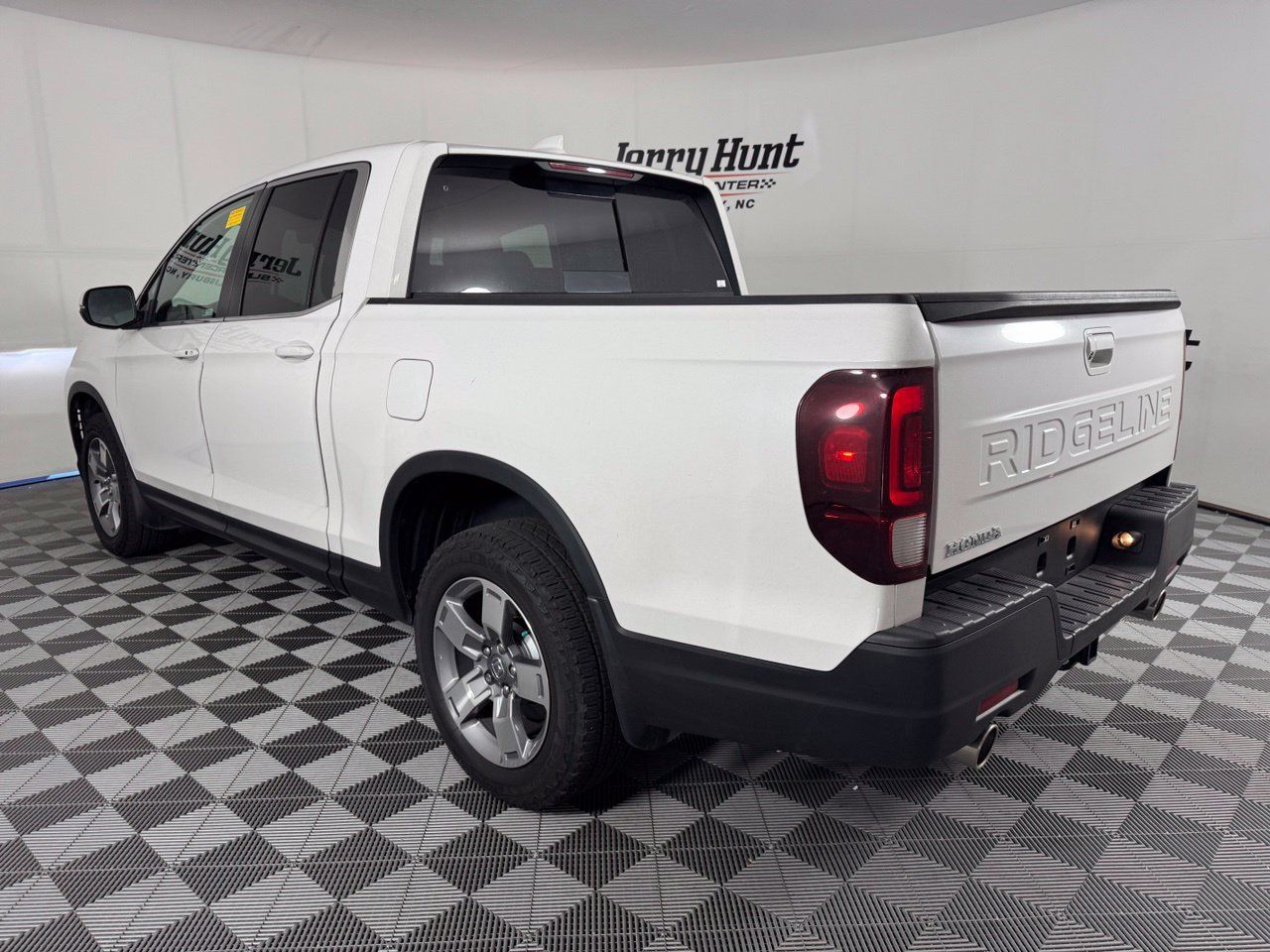 Used 2025 Honda Ridgeline RTL image 9