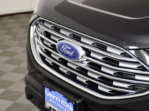 Used 2024 Ford Edge Titanium AWD/4WD image 11