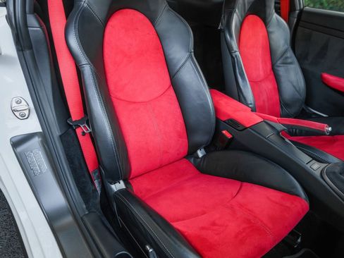 Used 2011 Porsche 911 GT2 RS image 18