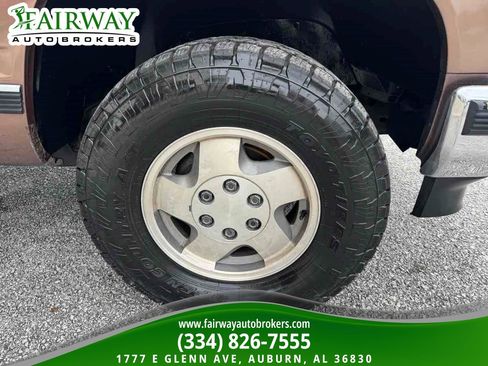Used 1994 Chevrolet Silverado 1500 4x4 Regular Cab image 25