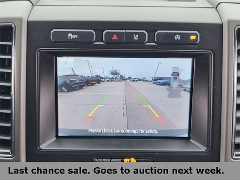 Used 2021 Ford Expedition XLT image 14