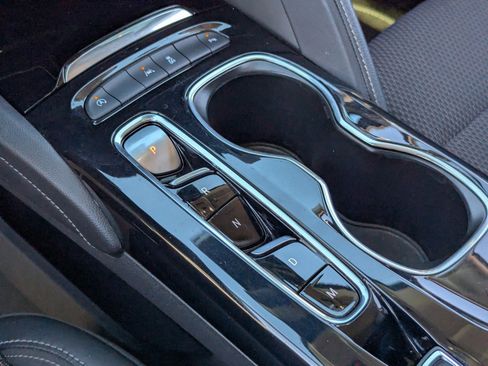 Used 2023 Buick Envision Preferred image 30