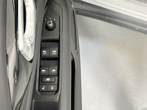 Used 2022 Jeep Compass Trailhawk AWD/4WD image 17