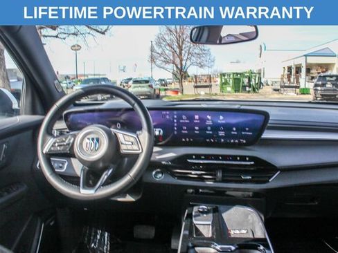 Used 2025 Buick Enclave Preferred AWD/4WD image 15