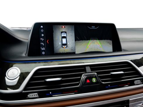 Used 2018 BMW ALPINA B7 xDrive AWD/4WD image 53