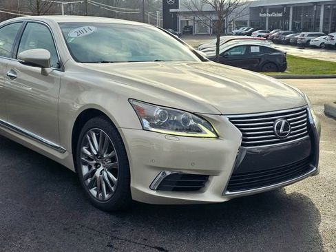 Used 2014 Lexus LS 460 image 2