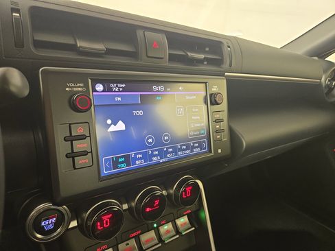 Used 2025 Toyota GR86 Premium w/ ALL Weather Mat Package (TMS) RWD image 19