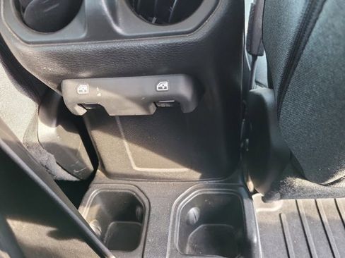 Certified 2024 Jeep Gladiator Sport image 16