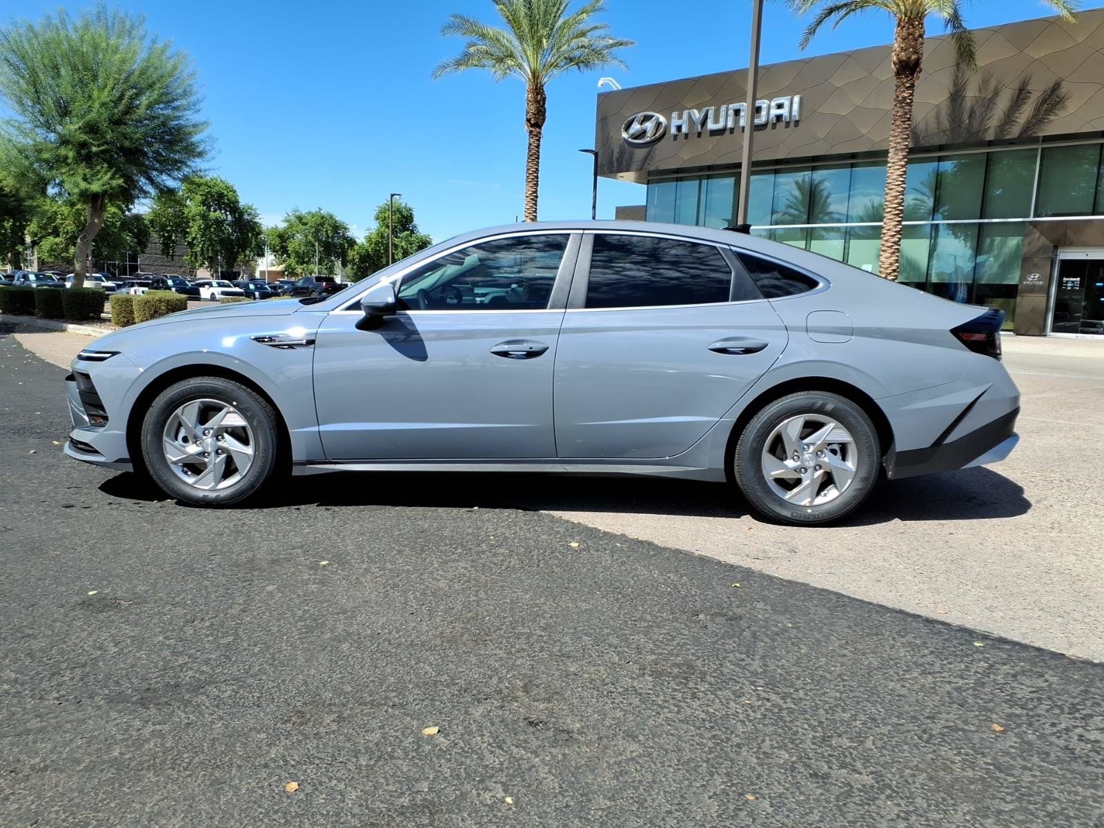 New 2026 Hyundai Sonata SE FWD image 3