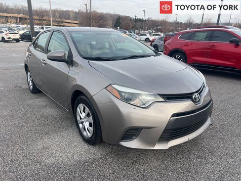 Used 2015 Toyota Corolla LE image 1