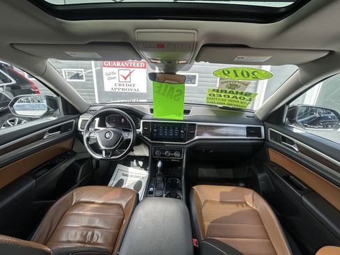 Used 2019 Volkswagen Atlas SEL Premium AWD/4WD image 18