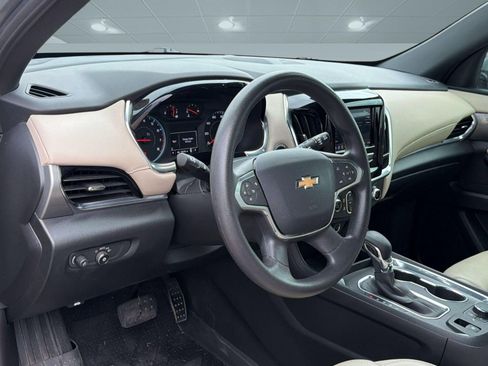 Certified 2024 Chevrolet Traverse LS w/ Safety Package FWD image 4
