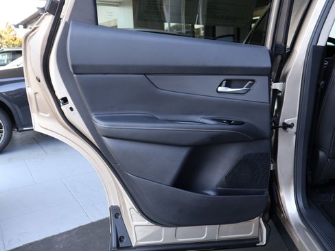 Used 2026 Nissan Murano SL AWD/4WD image 16