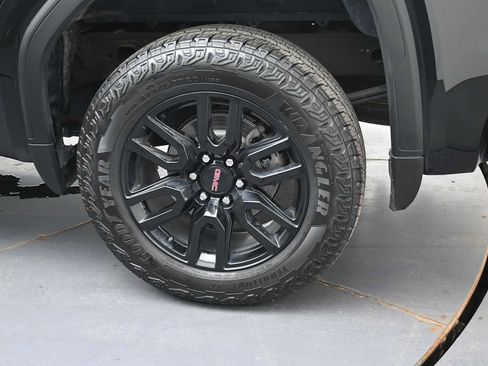 Used 2024 GMC Sierra 1500 Elevation AWD/4WD image 5