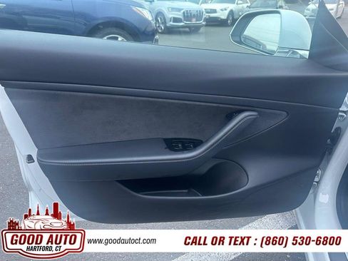 Used 2020 Tesla Model 3 Long Range image 4
