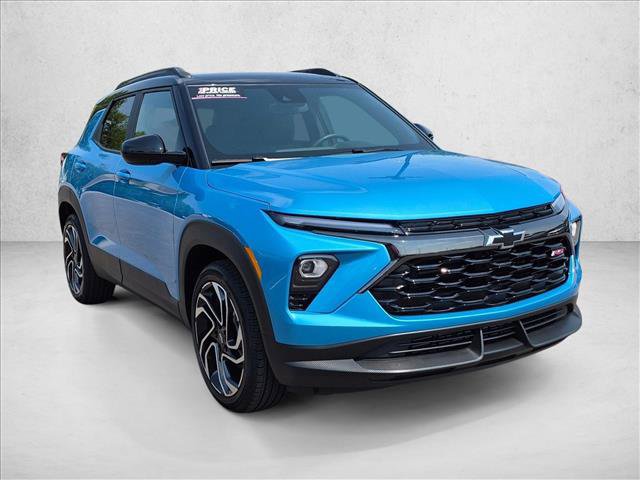 Used 2025 Chevrolet TrailBlazer RS w/ Driver Confidence Package FWD image 3