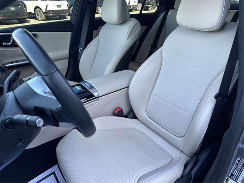 Used 2023 Mercedes-Benz C 300 4MATIC Sedan image 46