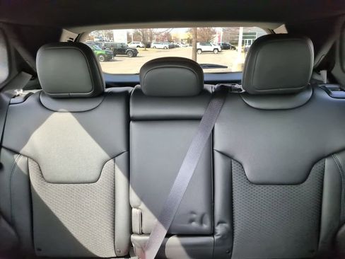 New 2026 Jeep Compass Latitude image 31