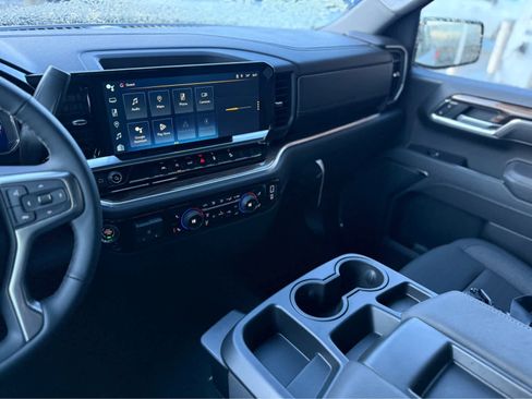 New 2026 Chevrolet Silverado 1500 LT w/ All Star Edition Plus image 8