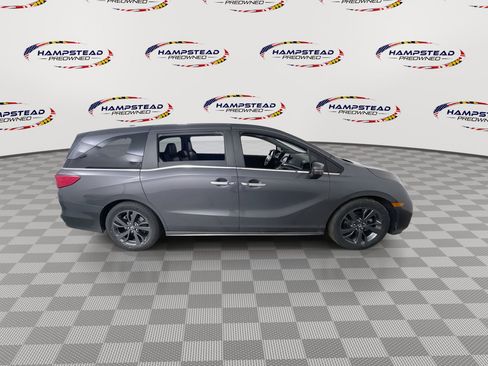 Used 2023 Honda Odyssey Touring image 9