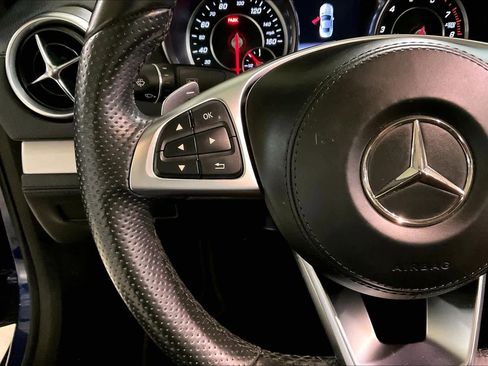 Used 2017 Mercedes-Benz SL 550 image 22