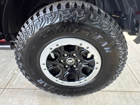 Certified 2024 Ford Bronco Big Bend w/ Sasquatch Package AWD/4WD image 18