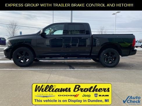 Used 2018 RAM 1500 Express w/ Black Ram 1500 Express Group image 8
