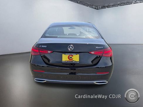 Used 2025 Mercedes-Benz C 300 4MATIC Sedan image 4