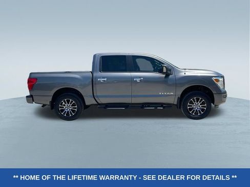 Used 2021 Nissan Titan SV w/ SV Convenience Package AWD/4WD image 2