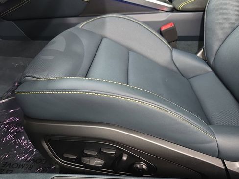 Certified 2025 Porsche 911 Turbo AWD/4WD image 25