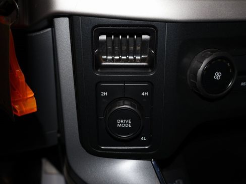 Used 2022 Ford F150 XLT image 23